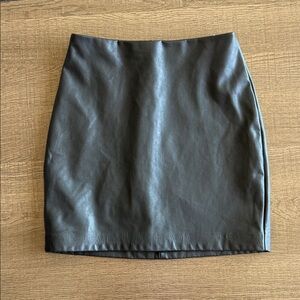 Wilfred Aritzia Black Leather Skirt
